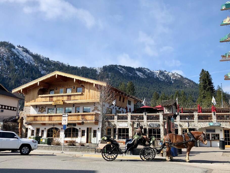 Walk To Downtown Leavenworth * Sleeps 6 + Pets * Ground Level Gem! Apartment Exterior foto